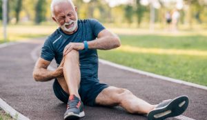 What Really Works for Hip and Knee Pain—According to Experts